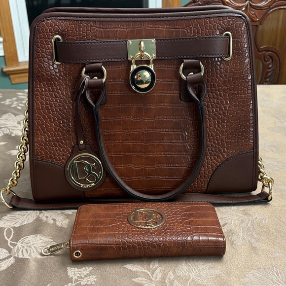 Dasein Handbags - Elegant Brown Crocodile Embossed Satchel and Wallet Set